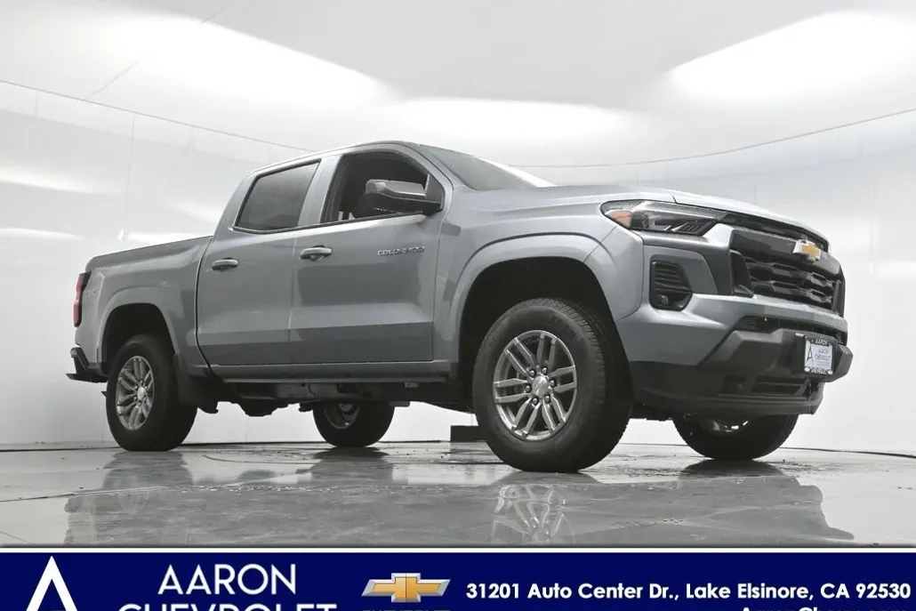 2025 Chevrolet Colorado Work Truck LT photo 1