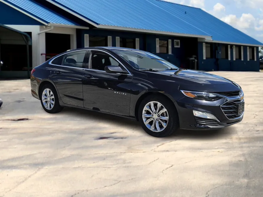 2023 Chevrolet Malibu 1LT photo 1