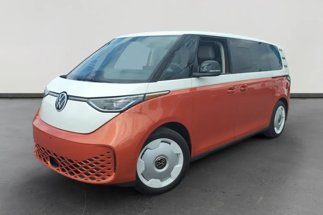 2025 Volkswagen ID. Buzz photo 1