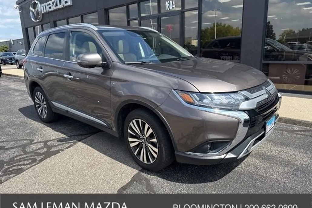 2019 Mitsubishi Outlander GT photo 1