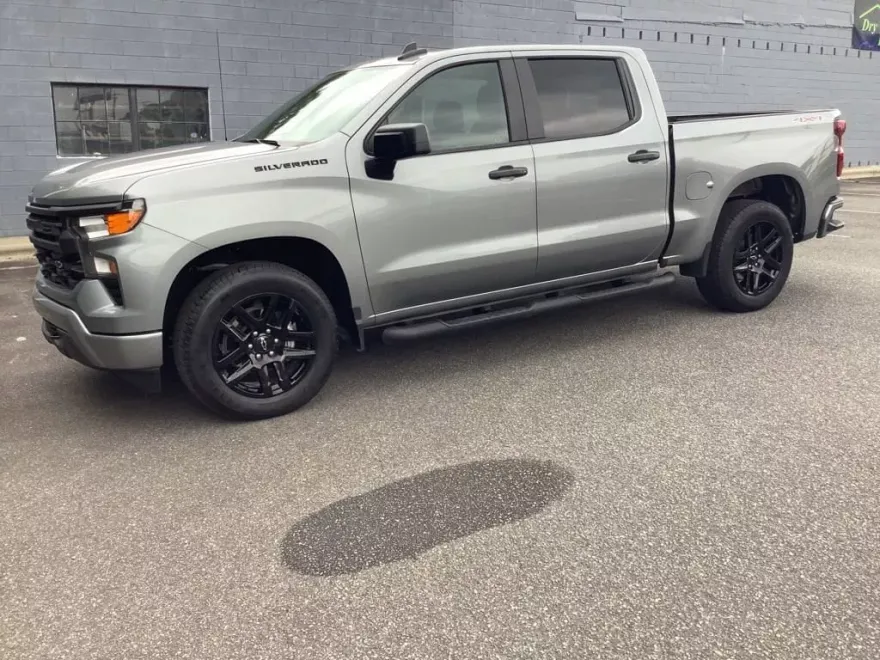 2023 Chevrolet Silverado 1500 Custom Rally Edition photo 1