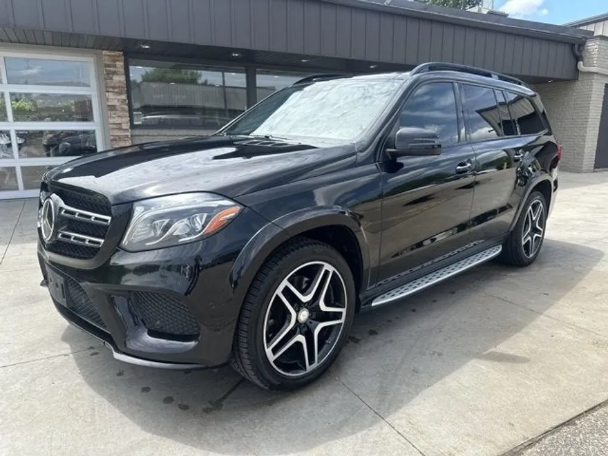 2017 Mercedes Benz GLS 550 photo 1