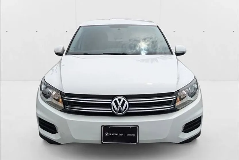 2013 Volkswagen Tiguan S photo 1
