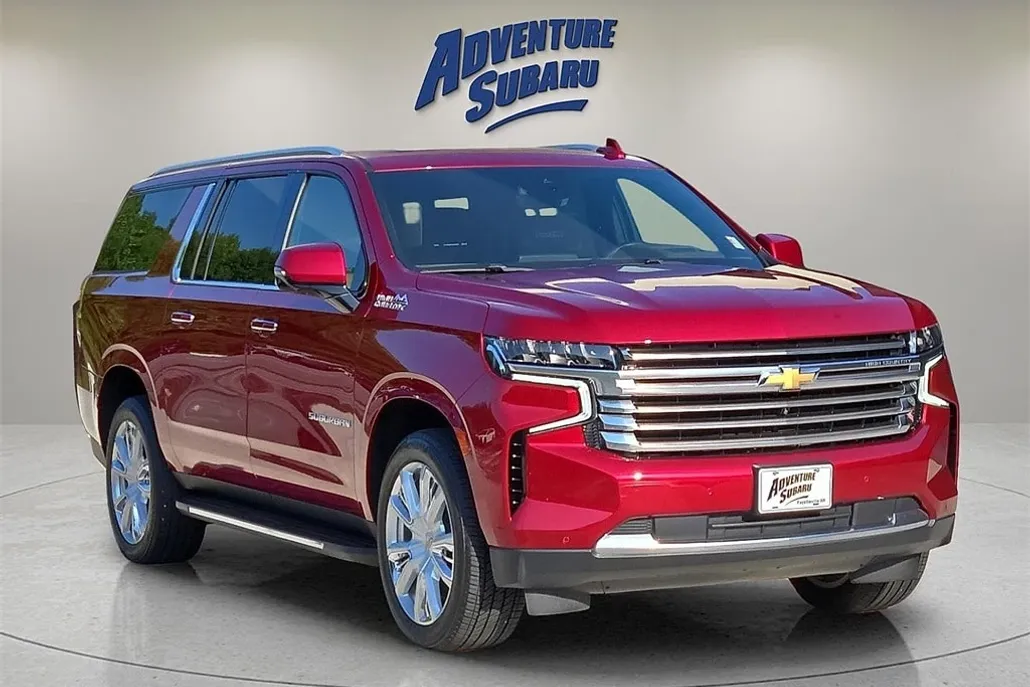 2023 Chevrolet Suburban High Country photo 1