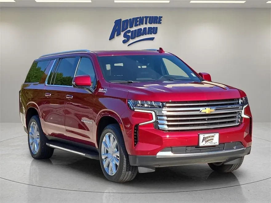 2023 Chevrolet Suburban High Country photo 1