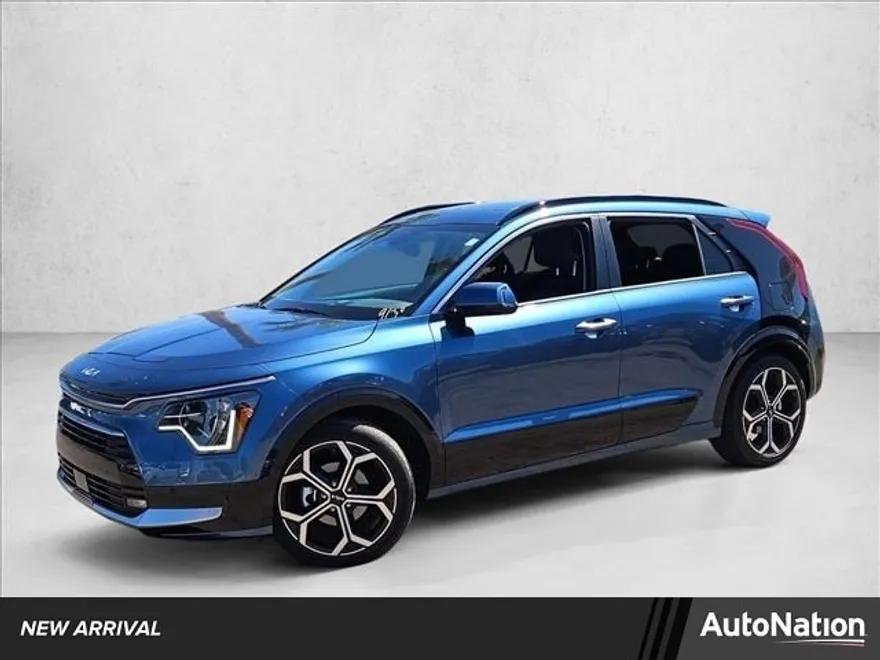 2023 Kia Niro SX Touring photo 1