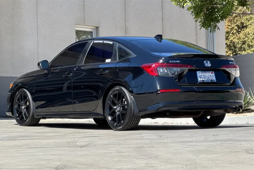 2023 Honda Civic Sport photo 1