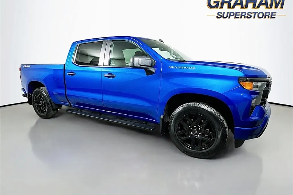 2023 Chevrolet Silverado 1500 Custom photo 1