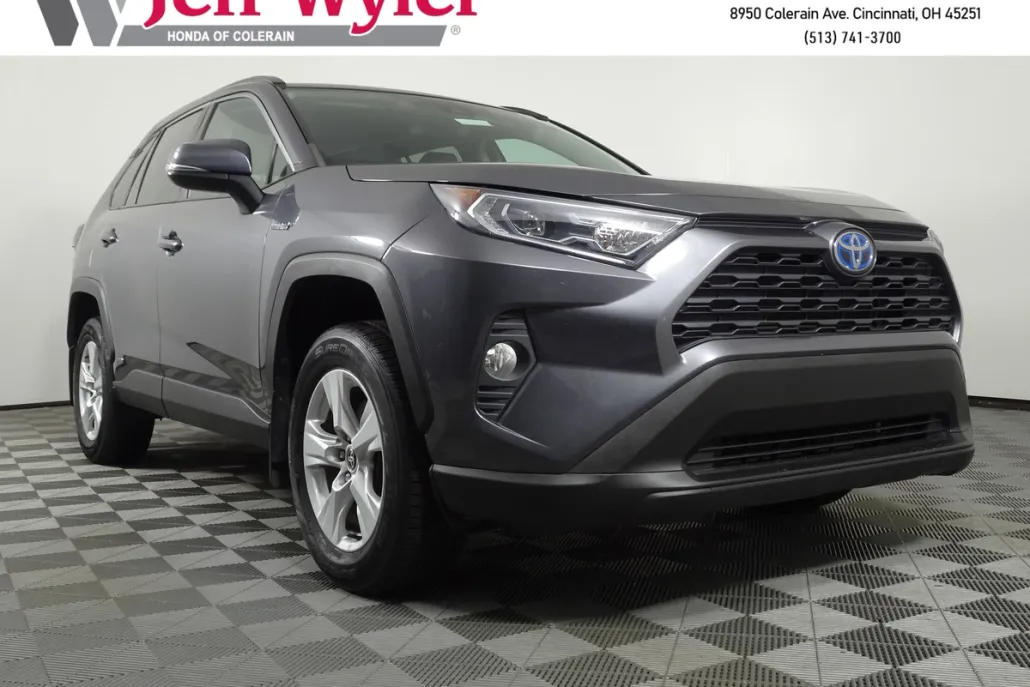 2021 Toyota RAV4 Hybrid XLE photo 1