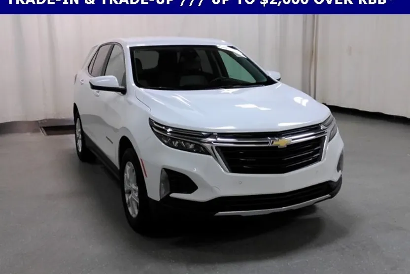 2024 Chevrolet Equinox LT photo 1