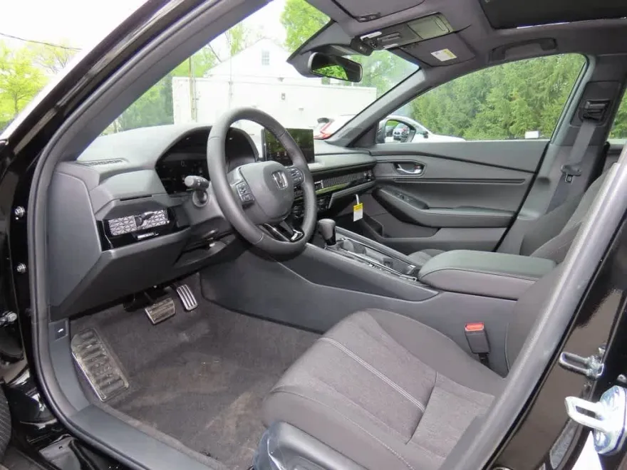 2025 Honda Accord Hybrid Sport photo 1