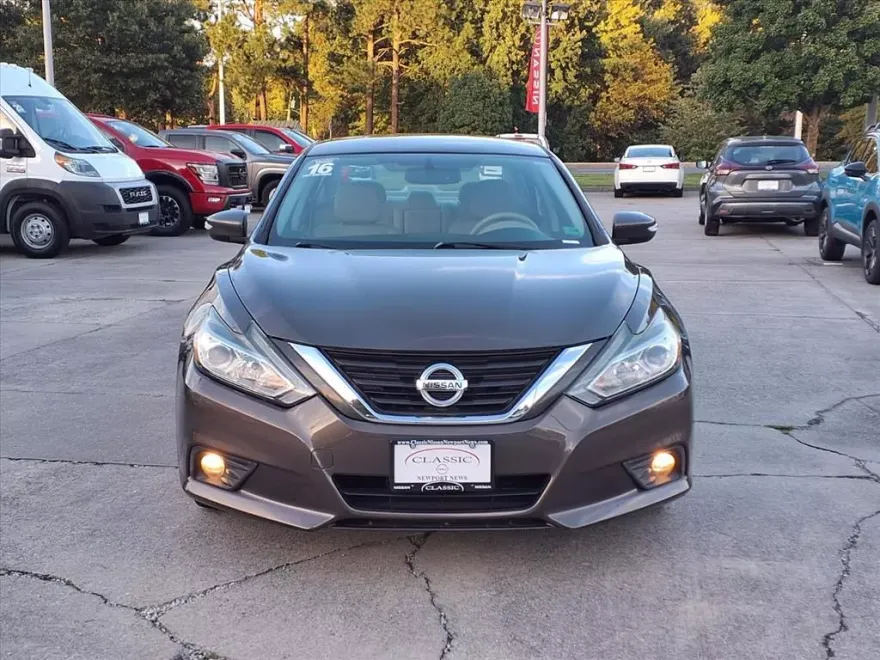 2016 Nissan Altima 2.5 SL photo 1