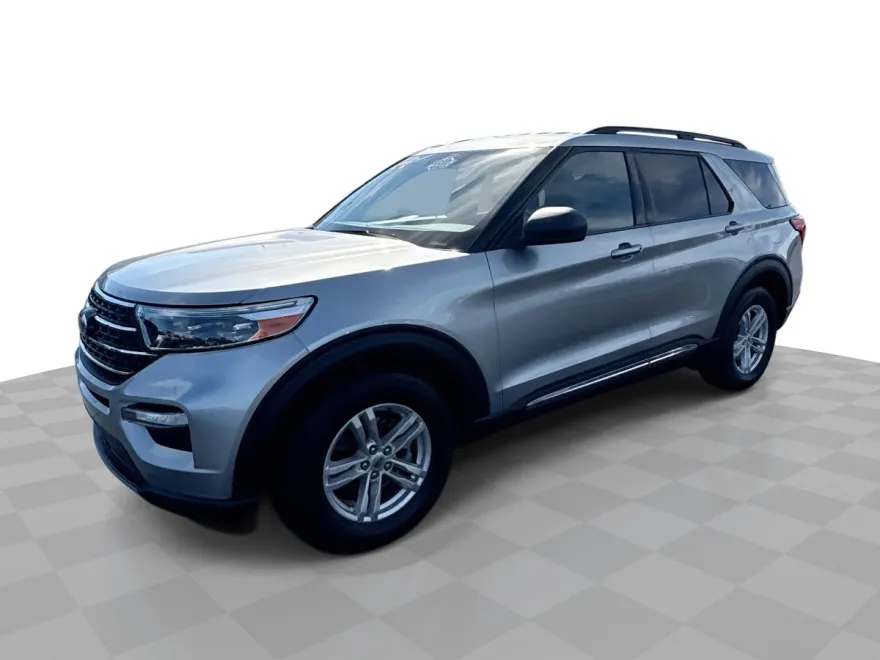 2020 Ford Explorer XLT photo 1