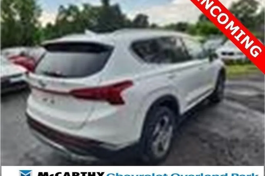 2022 Hyundai Santa Fe SEL photo 1