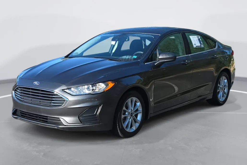 2019 Ford Fusion SE photo 1