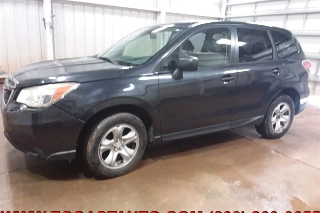 2014 Subaru Forester 2.5i photo 1