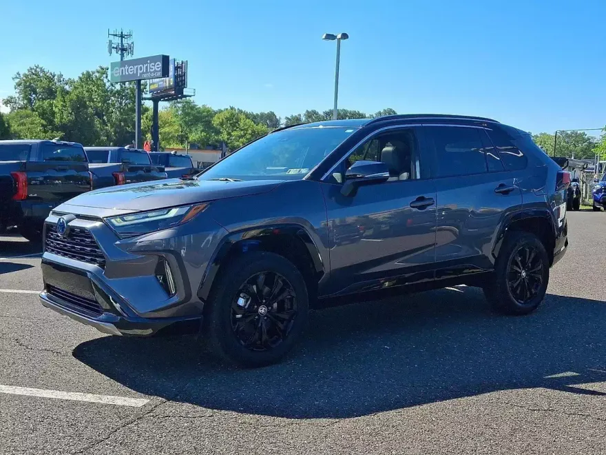 2022 Toyota RAV4 Hybrid XSE photo 1