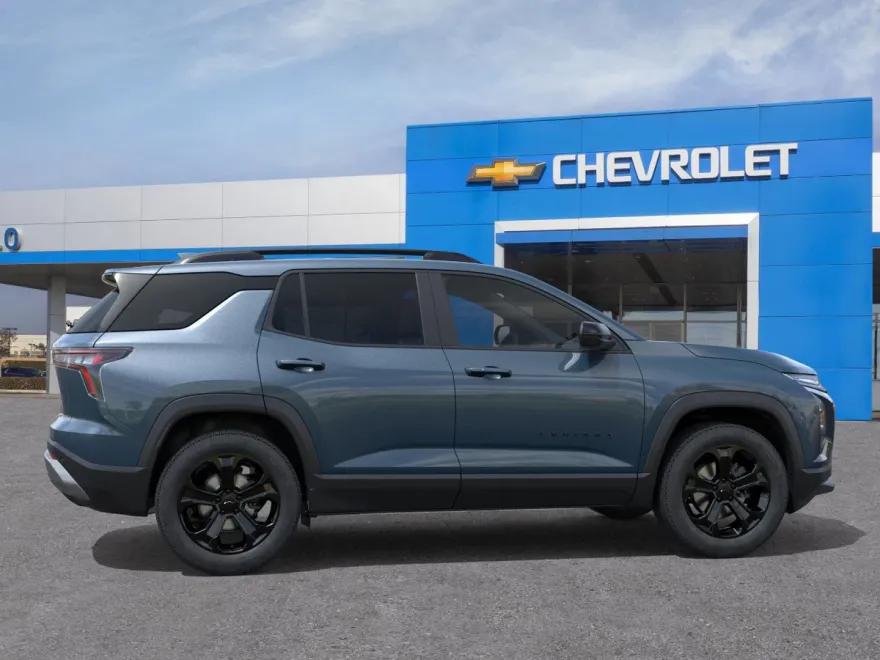 2026 Chevrolet Equinox LT photo 1