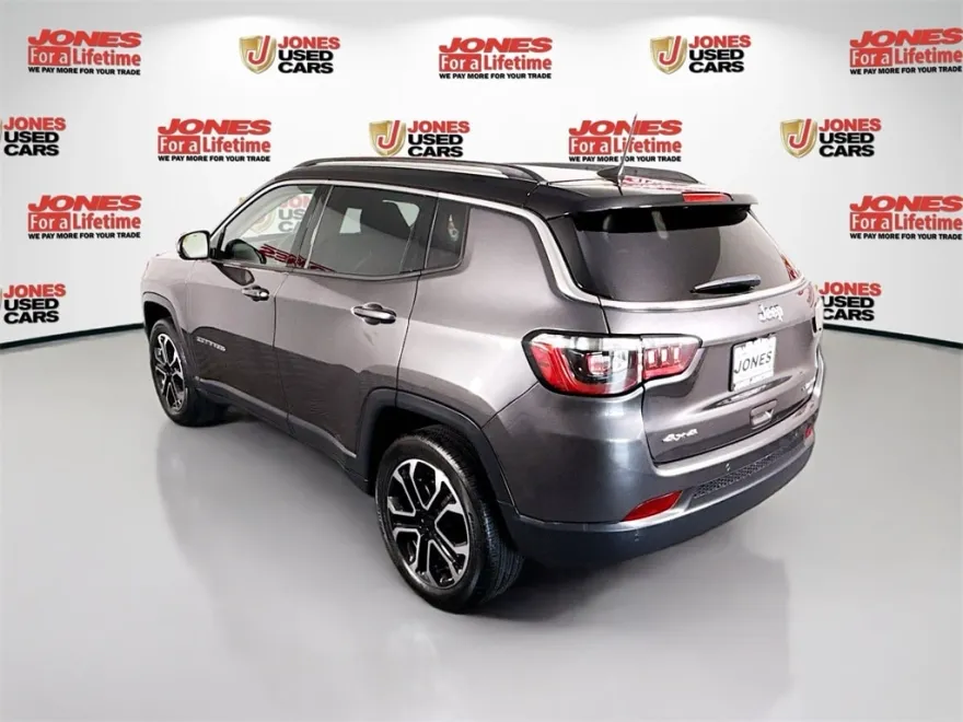 2022 Jeep Compass Limited photo 1