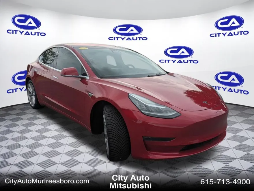 2018 Tesla Model 3 photo 1