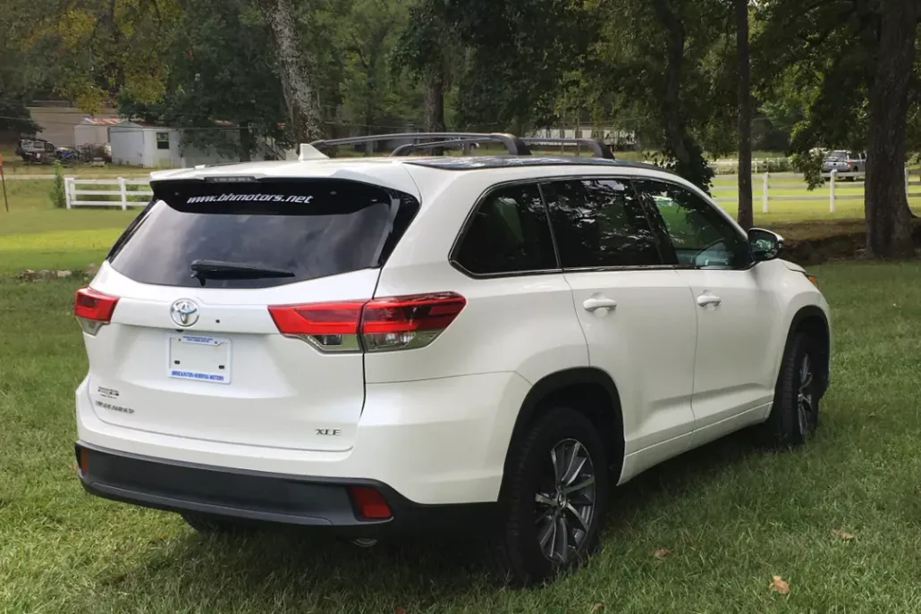 2017 Toyota Highlander XLE photo 1