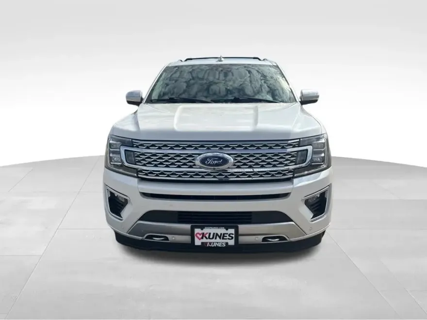 2019 Ford Expedition MAX Platinum photo 1