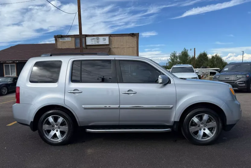 2014 Honda Pilot Touring photo 1