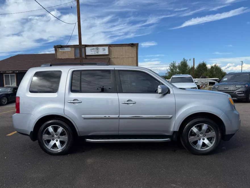 2014 Honda Pilot Touring photo 1