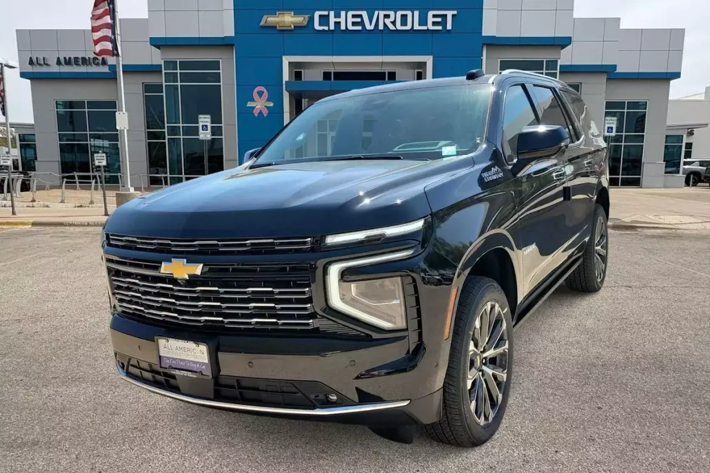 2025 Chevrolet Tahoe High Country photo 1