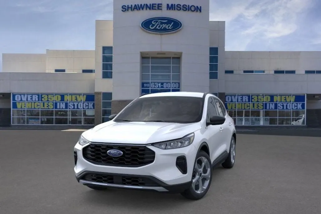 2025 Ford Escape ST-Line photo 1