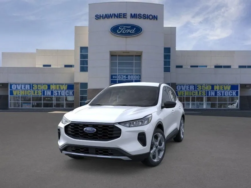 2025 Ford Escape ST-Line photo 1