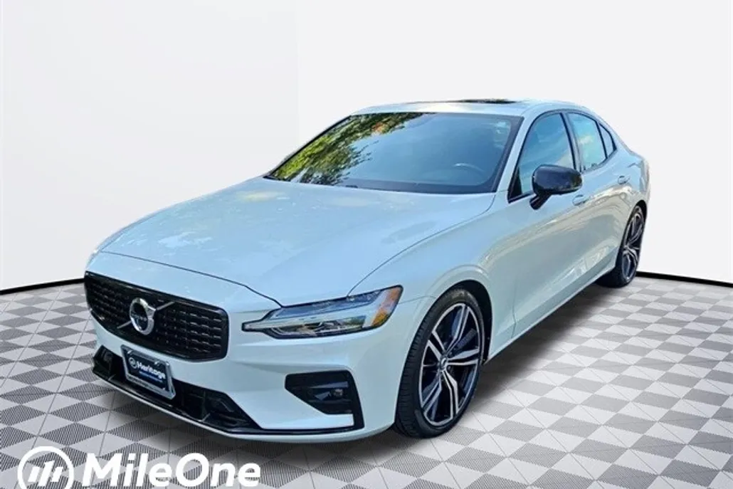2021 Volvo S60 T5 R-Design photo 1