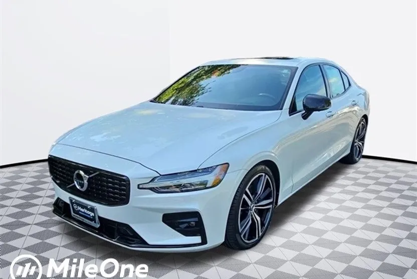 2021 Volvo S60 T5 R-Design photo 1