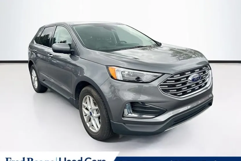 2022 Ford Edge SEL photo 1