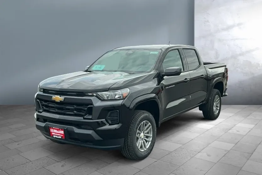 2026 Chevrolet Colorado LT photo 1