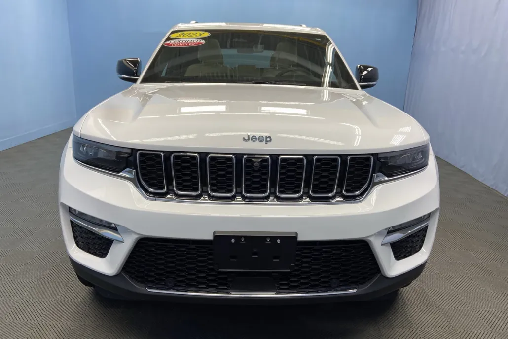 2023 Jeep Cherokee 4xe photo 1