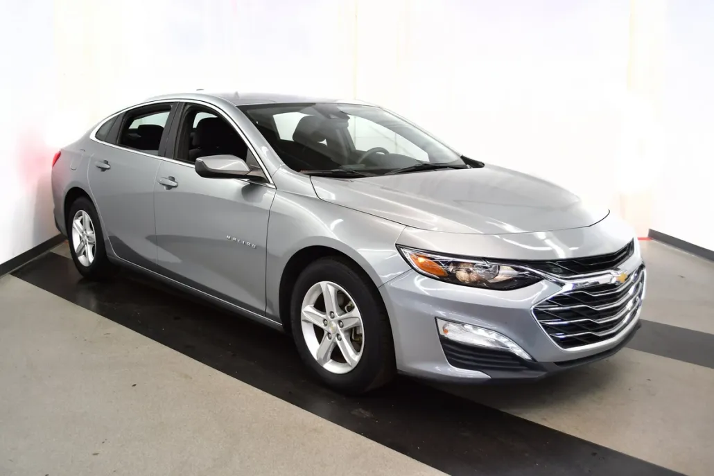2023 Chevrolet Malibu 1LT photo 1