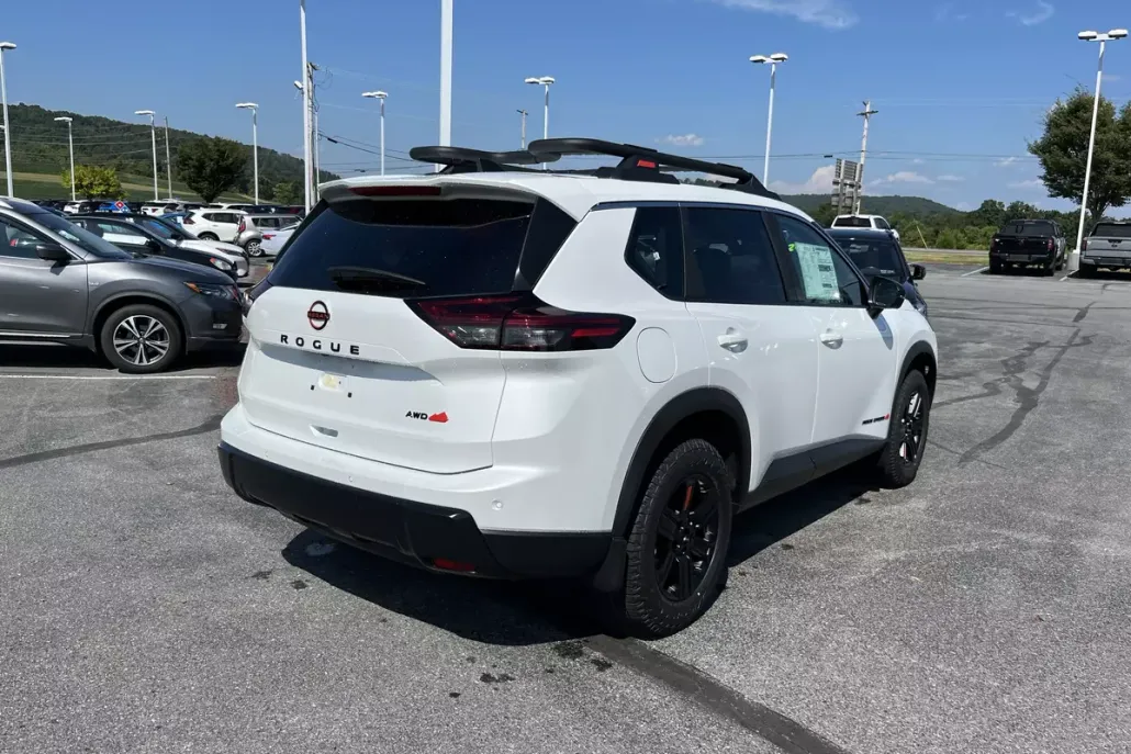 2026 Nissan Rogue SV photo 1