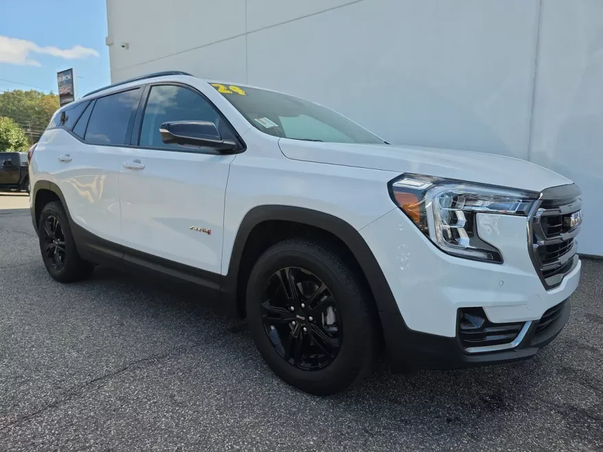 2024 Gmc Terrain AT4 photo 1