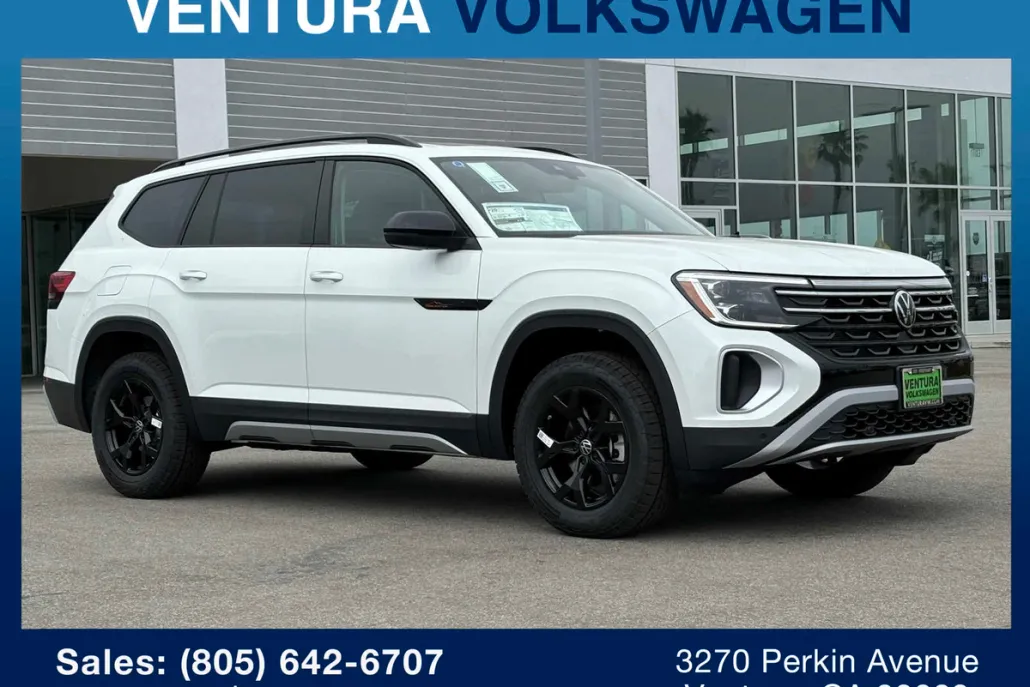 2024 Volkswagen Atlas Peak Edition SEL photo 1