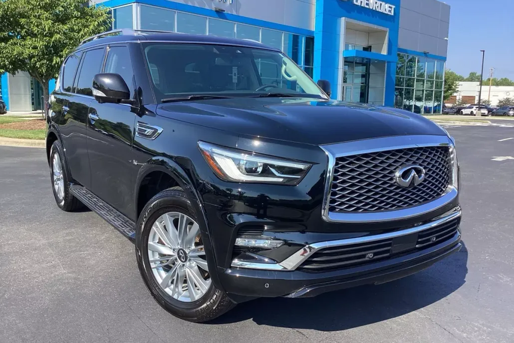 2019 Infiniti QX80 Luxe photo 1