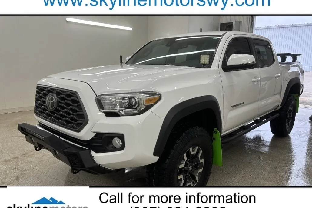 2020 Toyota Tacoma SR5 photo 1