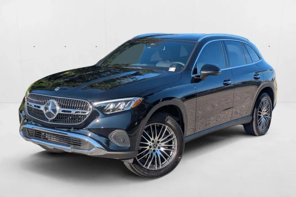 2025 Mercedes Benz GLC 300 photo 1