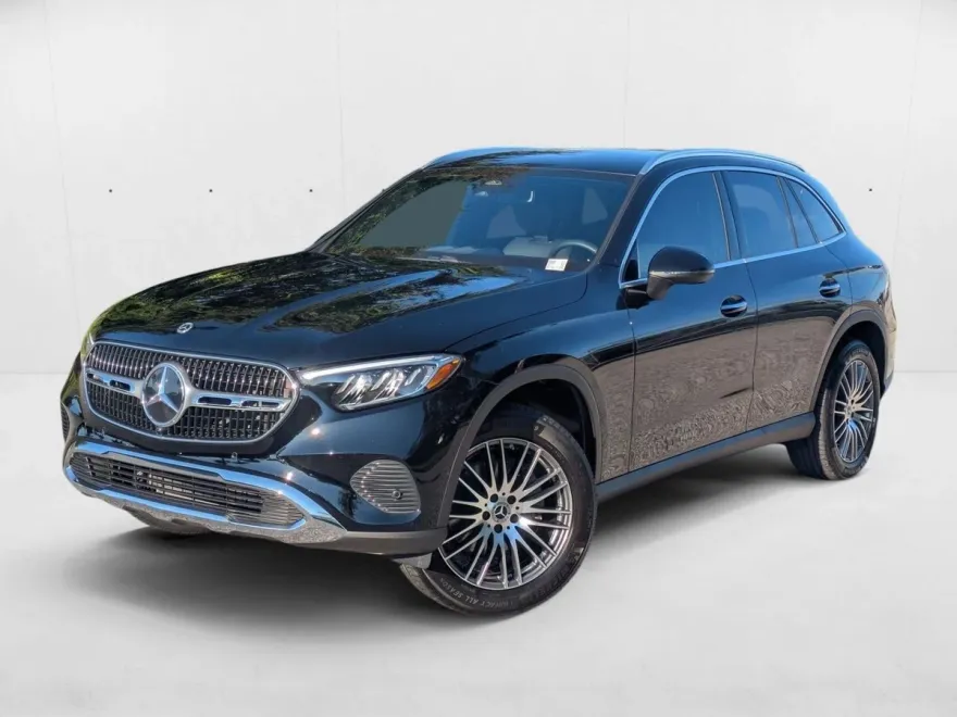 2025 Mercedes Benz GLC 300 photo 1