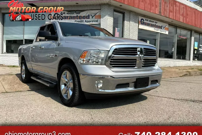 2015 Ram 1500 SLT photo 1
