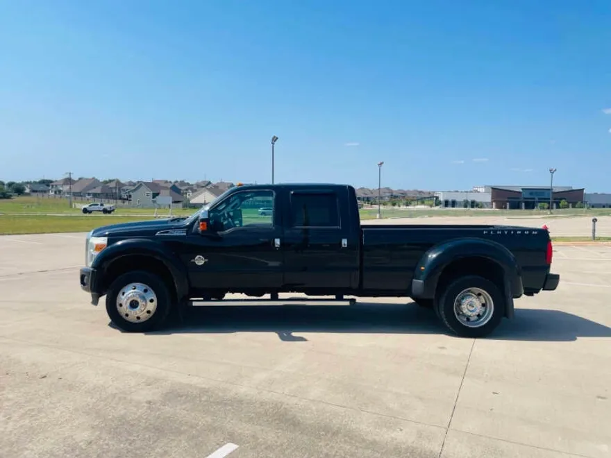 2016 Ford F-450 Platinum photo 1