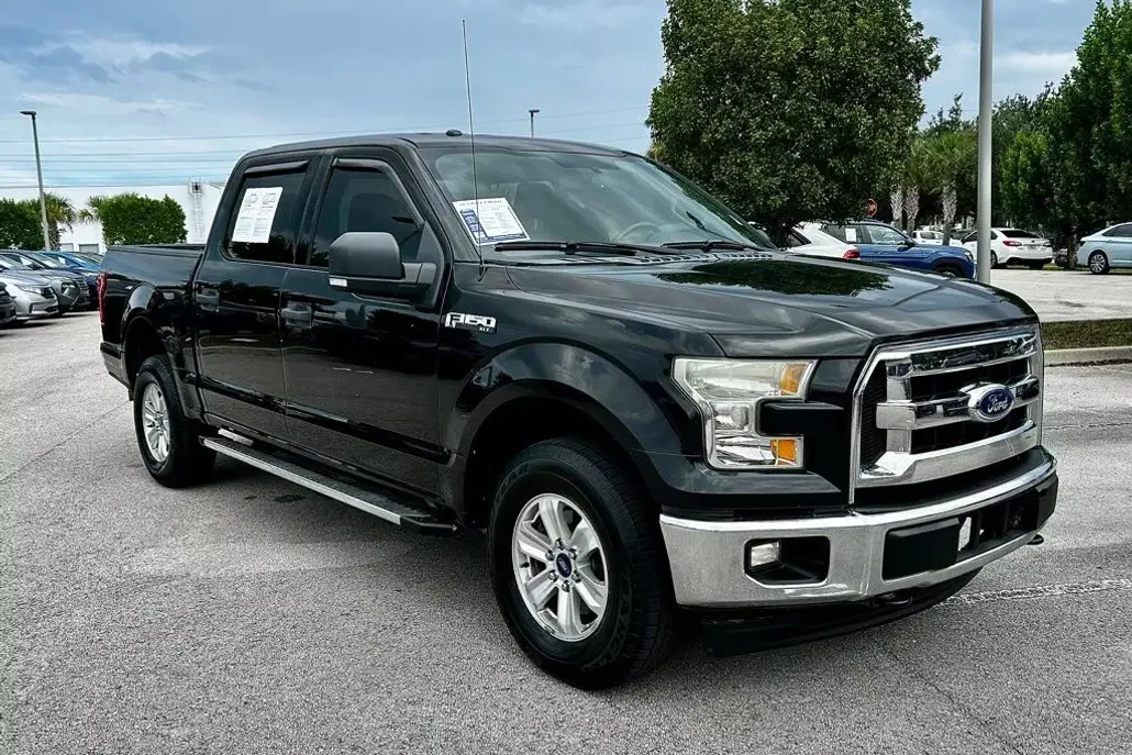 2015 Ford F-150 XLT photo 1