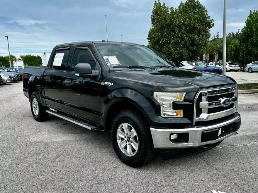 2015 Ford F-150 XLT photo 1