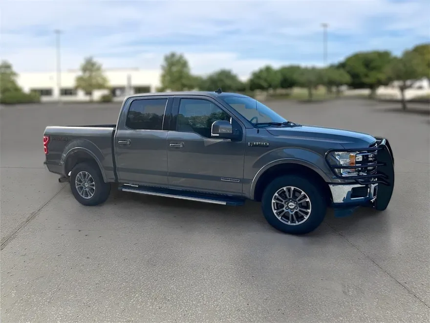 2019 Ford F-150 Lariat photo 1