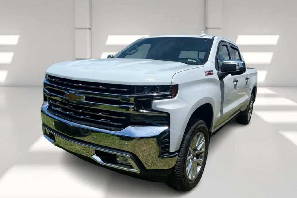 2022 Chevrolet Silverado 1500 LTZ photo 1